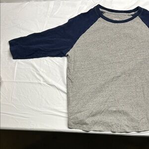 Merona Men's Heather Gray and Navy Raglan Tee